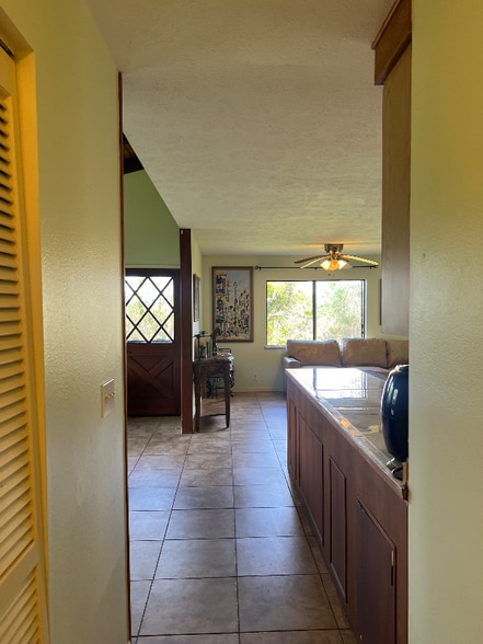 Building Photo - 15-2000-2000 19th Ave