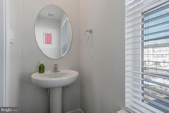 Building Photo - 313 Soft Rush Ln