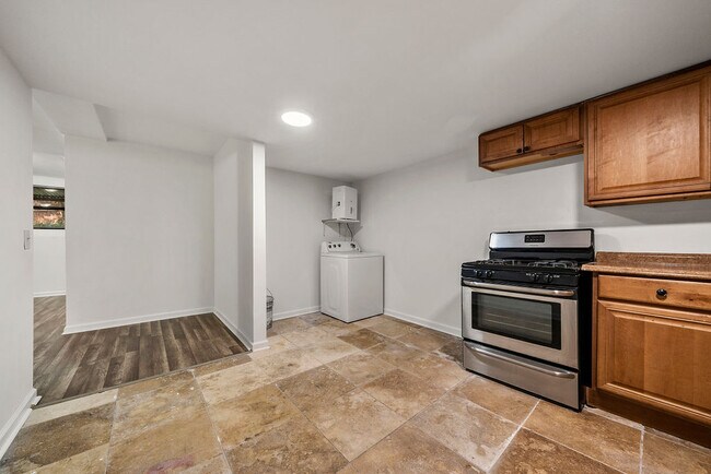 Building Photo - 1353 Overlook Cove SE