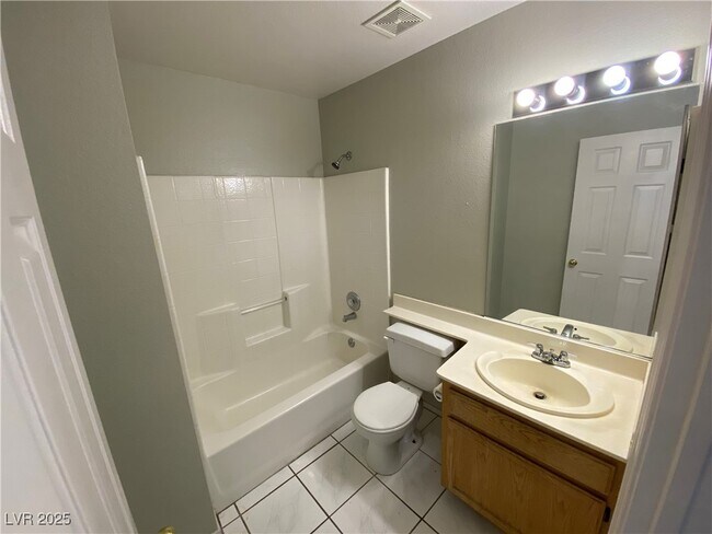 Building Photo - 8009 Festivity Cir
