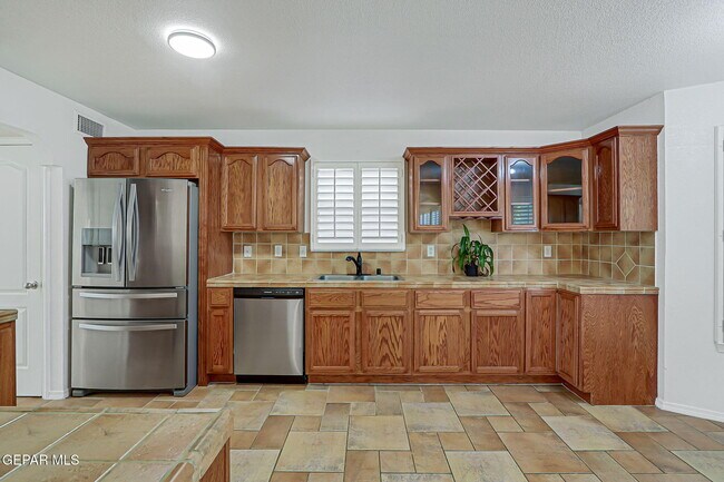 Building Photo - 3744 Tierra Isela Dr