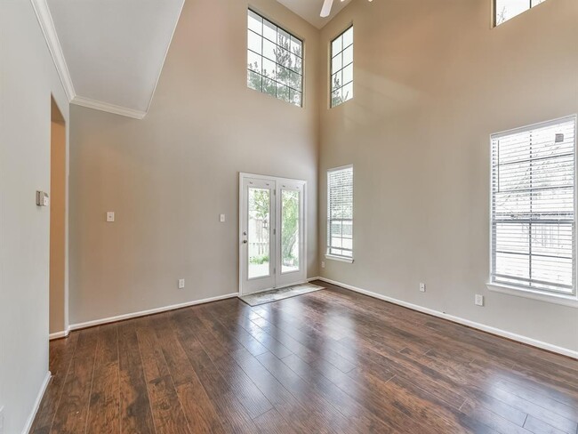 Building Photo - 1510 Bevis St