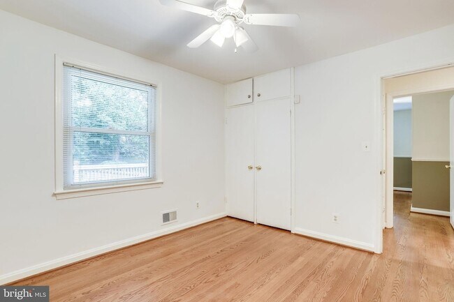Building Photo - 5225 Old Dominion Dr
