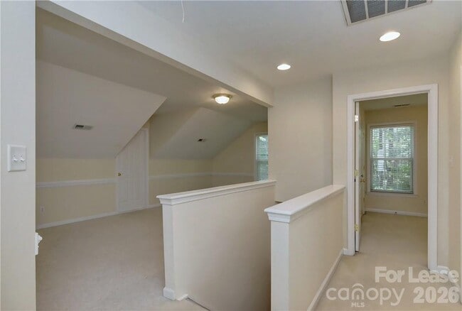 Building Photo - 10496 Gunnison Ln