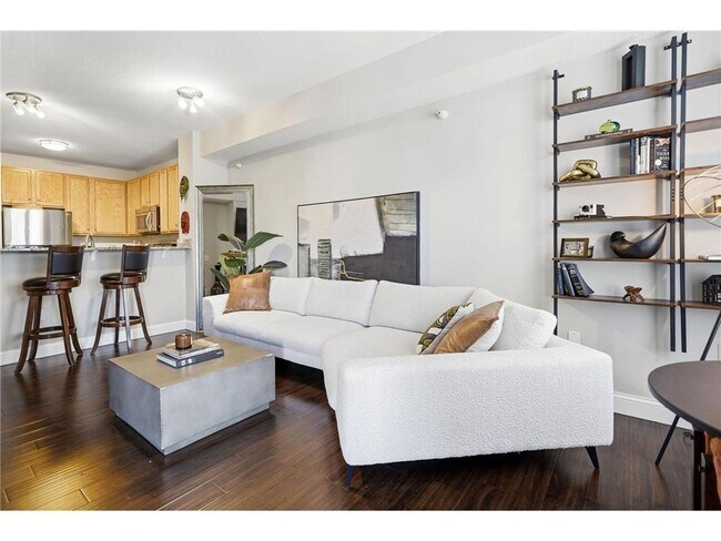 Building Photo - 545 N 1st St