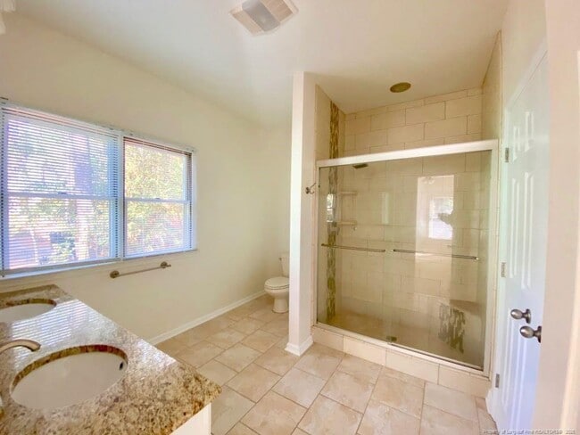 Building Photo - 420 Sugar Pine Dr