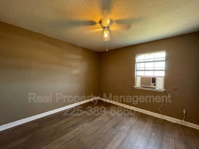 Building Photo - 750 Hospital Rd