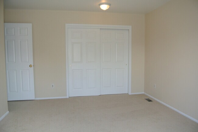 Building Photo - Boulder Townhome 3 bed, 2.5 bath