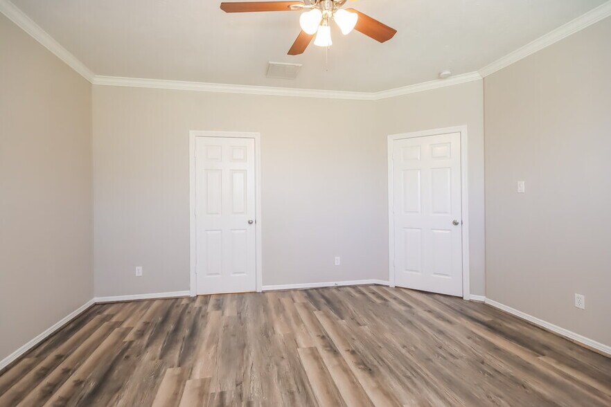 Building Photo - 20175 Royal Orchard Dr