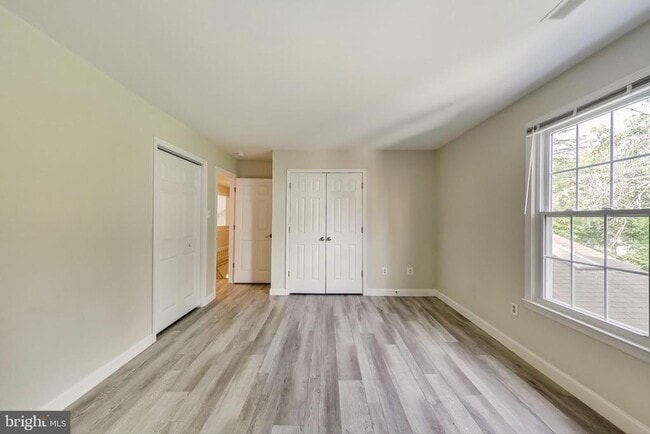 Building Photo - 12004 Montrose Village Terrace