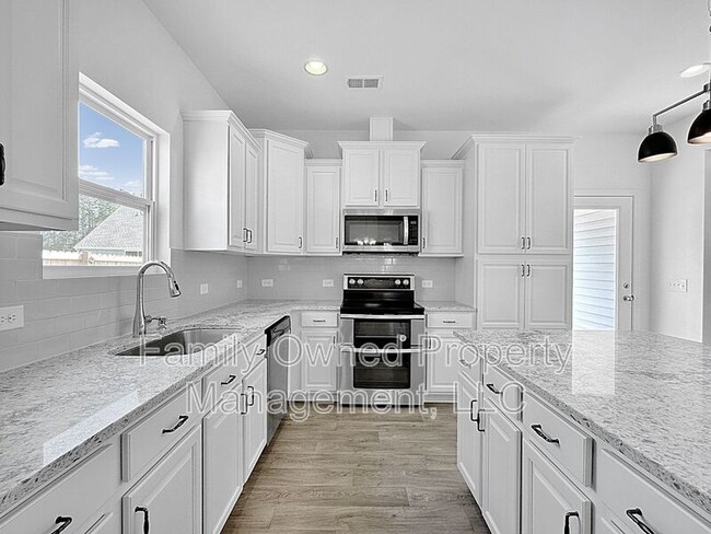 Building Photo - 105 Whimbrel Dr
