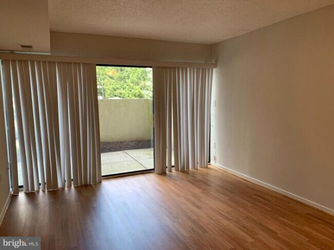 Building Photo - 2921 N Leisure World Blvd