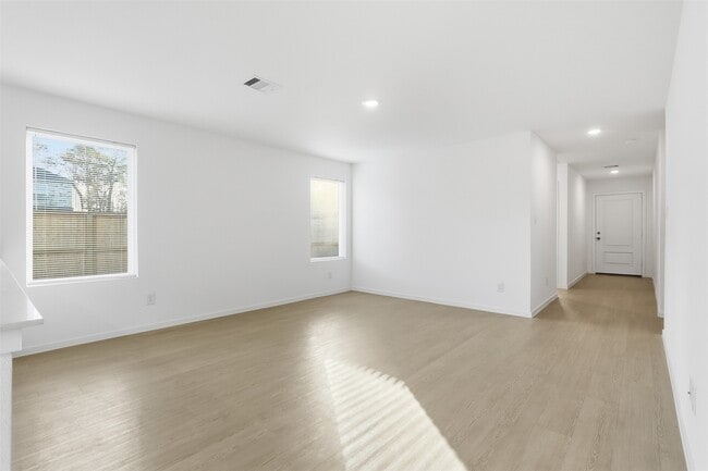 Building Photo - 1506 Amber Skies Ln