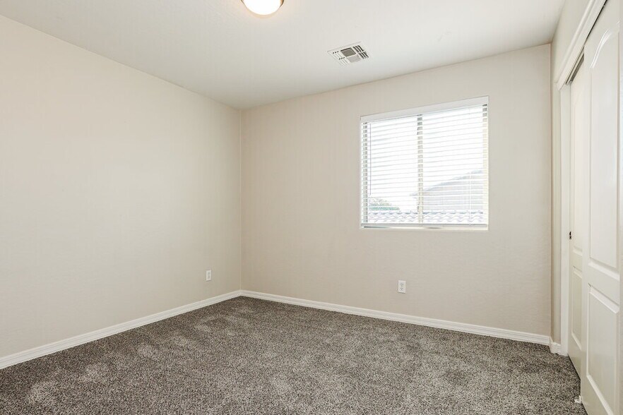 Building Photo - 10433 W Hammond Ln