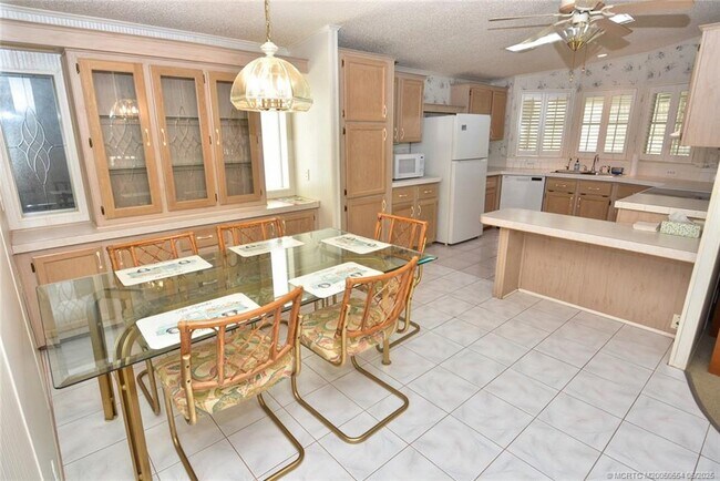 Building Photo - 3318 Columbrina Cir