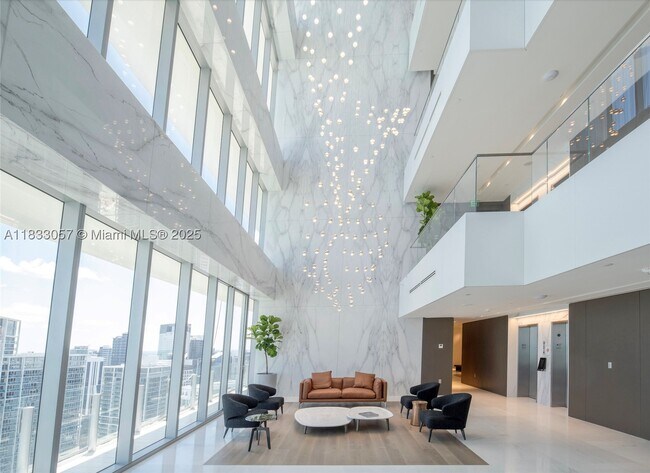 Building Photo - 300 Biscayne Blvd