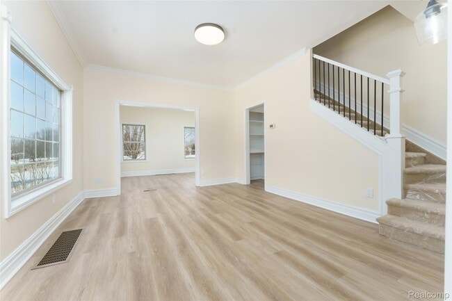 Building Photo - 3342 Oak Grove Rd