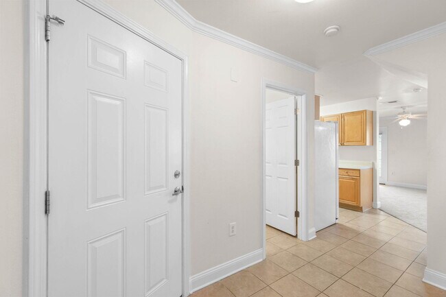 Building Photo - 554 Wingspan Way