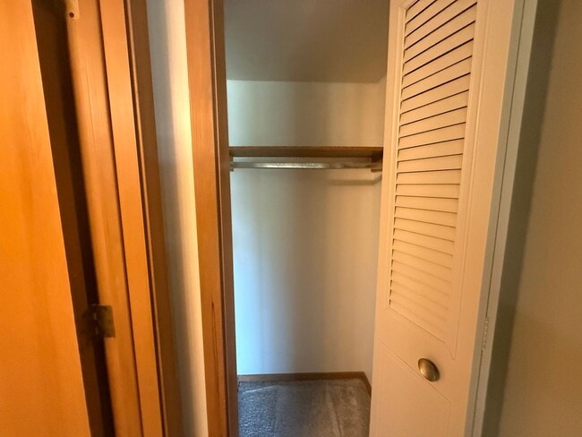 Building Photo - Indian Village Apartments - 1 bed 1 bath g...