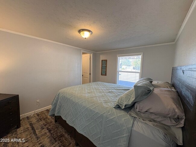 Building Photo - 147 Earl Dr