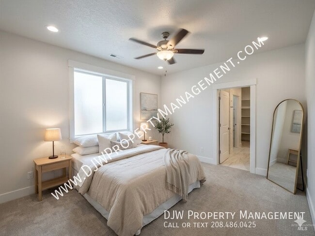 Building Photo - 300 E Mayfield Rd