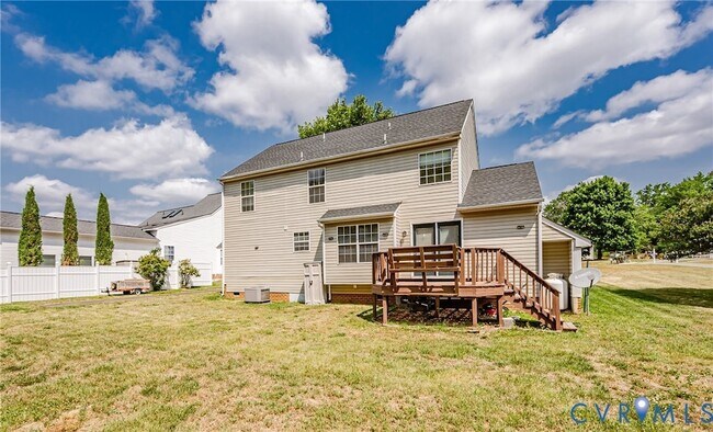 Building Photo - 811 Kiefer Field Ct