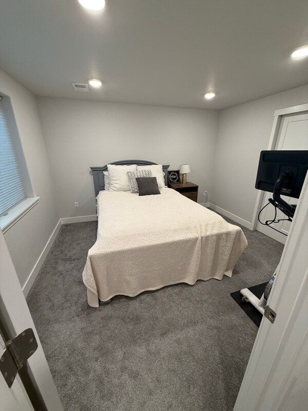 Building Photo - 6880 Cattails Dr