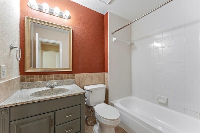 Building Photo - 8518 Barrybrook Ln