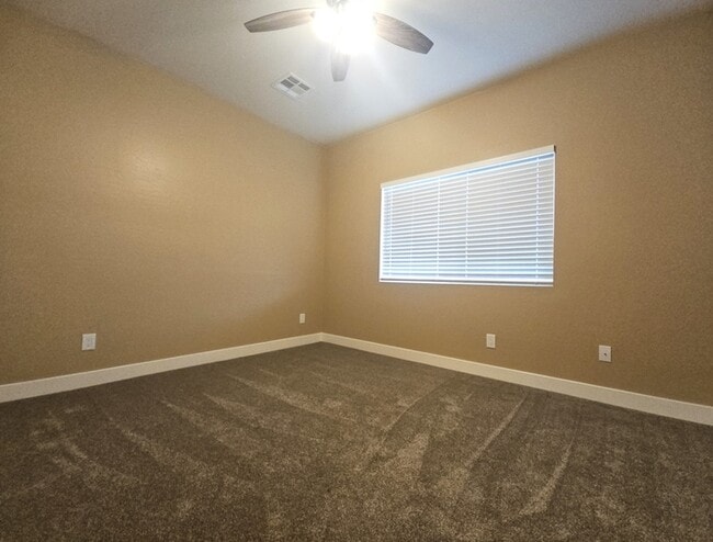 Building Photo - Newly Renovated 3 bed 2 bath home in San Tan Valley