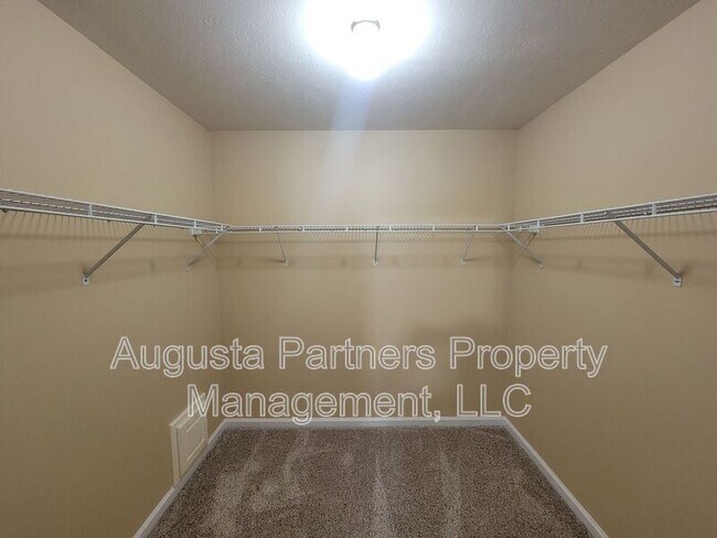 Building Photo - 3719 El Cordero Ranch Springs Rd