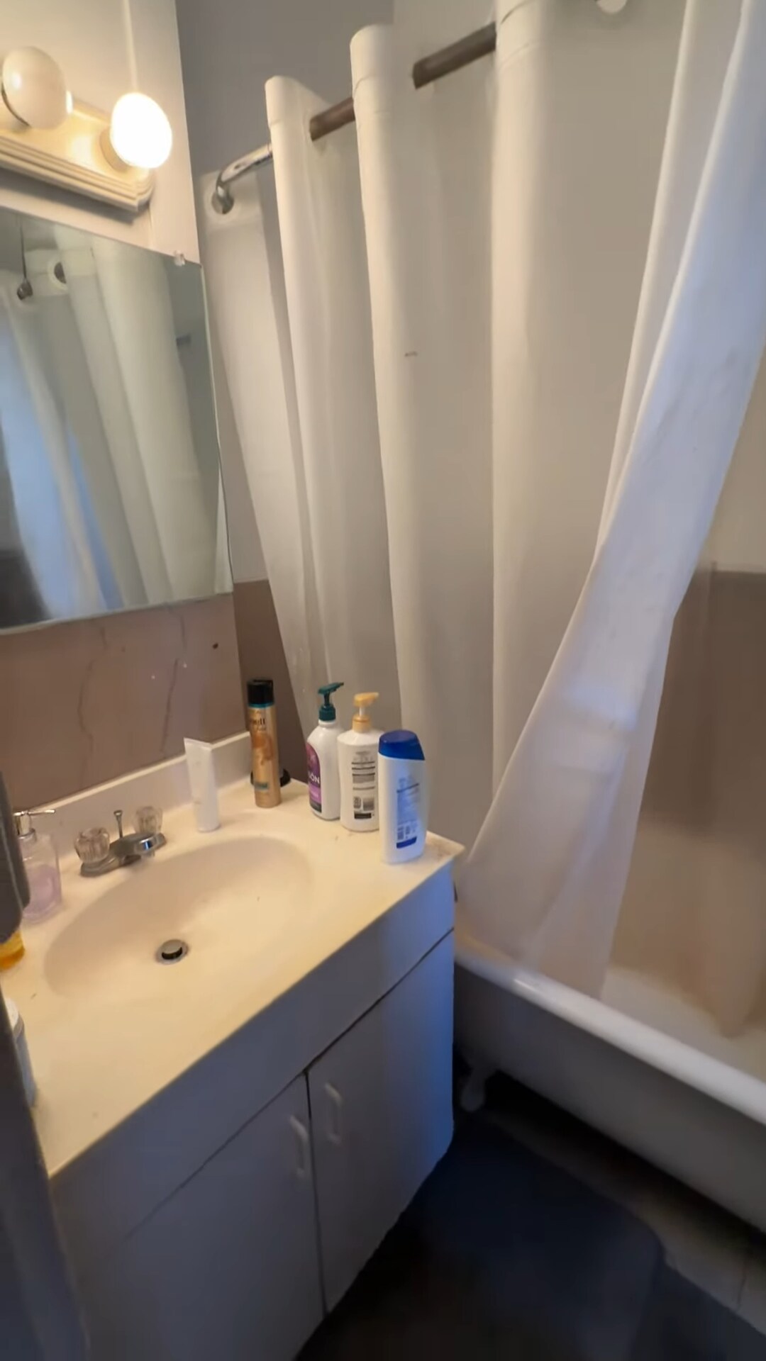 Building Photo - 81 Westland Ave