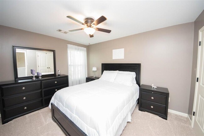 Building Photo - Hurry and show this 5 bedroom, 3 full bath home on a finished basement!!! Move in ready in desira...