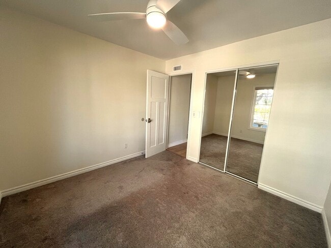 Building Photo - Most Charming Home in La Costa