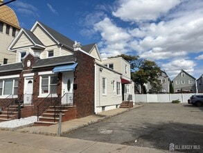 Building Photo - 314 Washington St