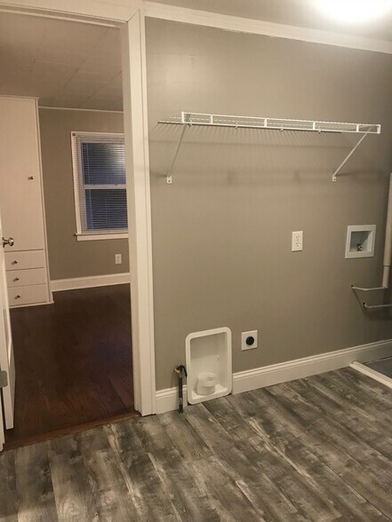 Utility - 209 E 80 Terrace