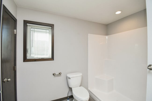 Building Photo - 3704 S Outfield Cir