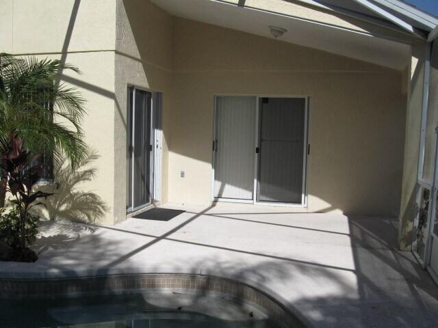 Building Photo - Beautiful 3/2 with a pool