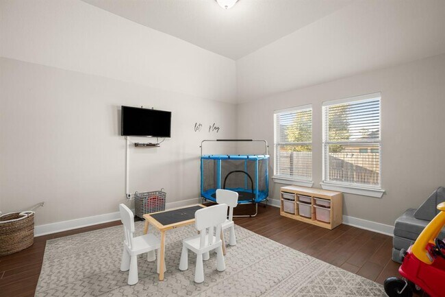 Building Photo - 120 Red Granite Rd