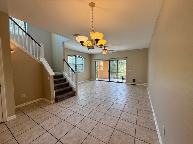 Building Photo - 3 bedroom, 3 bath Luxury Living Along the ...