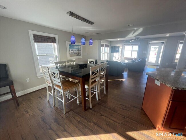 Building Photo - 21 Seaside Ln