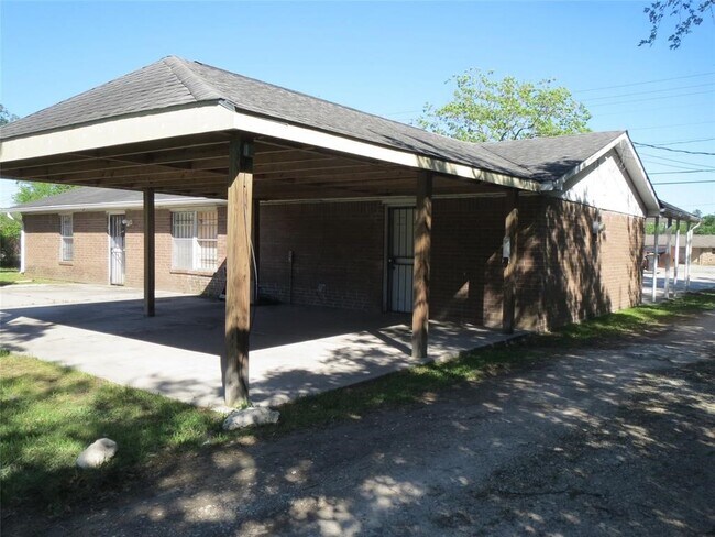 Building Photo - 941 Ashland Blvd