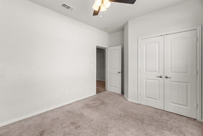 Building Photo - 7312 La Escolara Ranch Rd