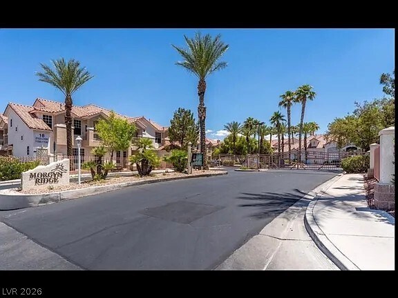 Building Photo - 8555 W Russell Rd