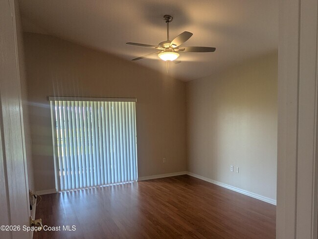 Building Photo - 2877 Mondavi Dr