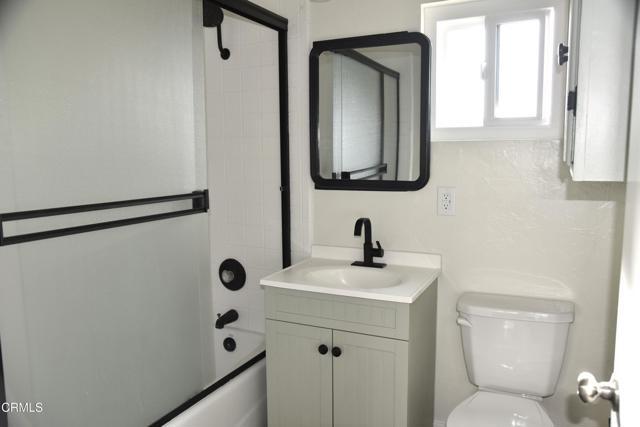 Building Photo - 1539 Vista Del Mar Dr