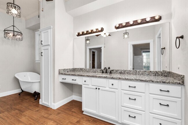 Building Photo - 1548 Virgie Community Rd