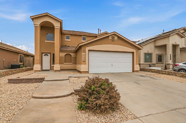 Building Photo - 2-story 3 bed 2.5 bath with loft home in Northeast El Paso