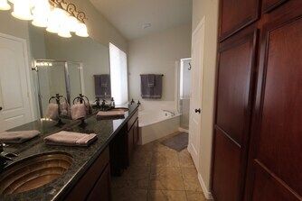 Building Photo - 4027 E Rancho Del Oro Dr