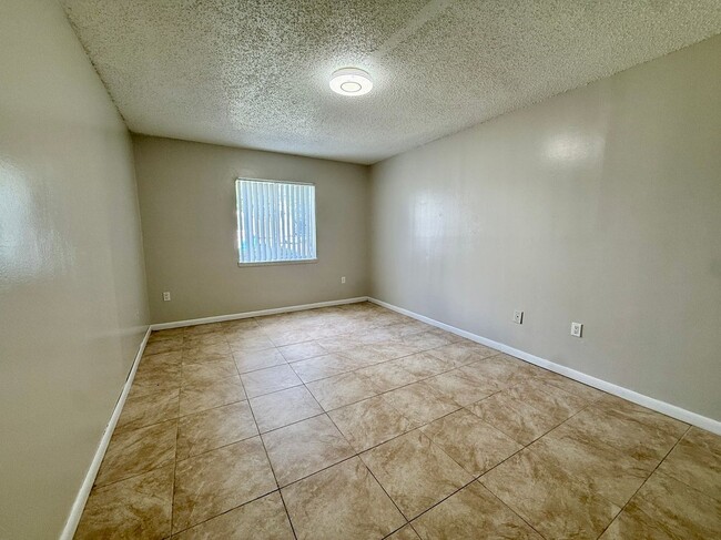 Building Photo - 4115 S Semoran Blvd