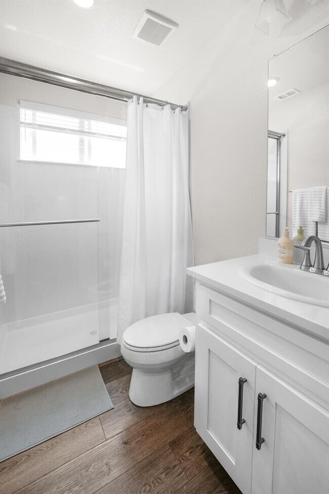 Building Photo - Bright Spacious 4BD/3BA Single-Family Home in Rocklin's Whitney Ranch!